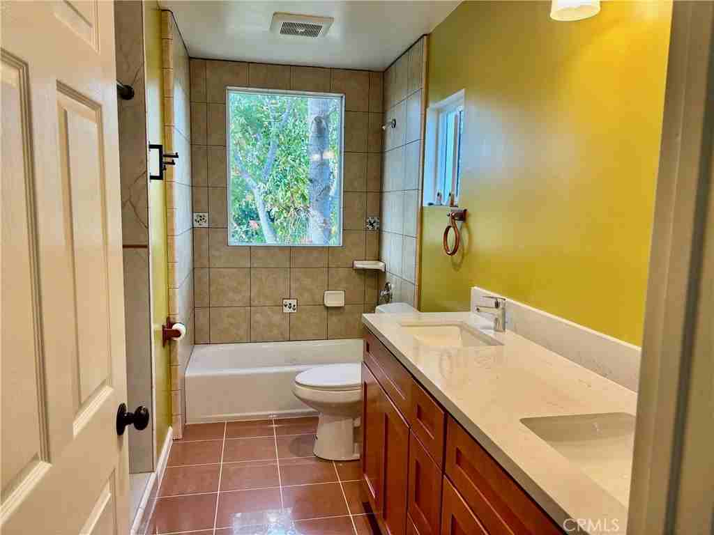 21323 Conradi Ave #21323 - Photo 2 of 10