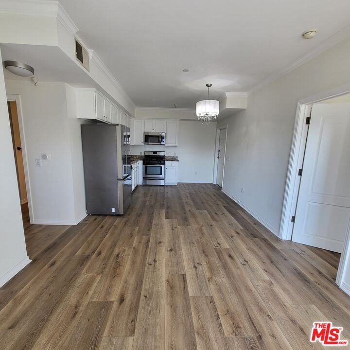 1025 Dewey Ave #1025-403 - Photo 4 of 16