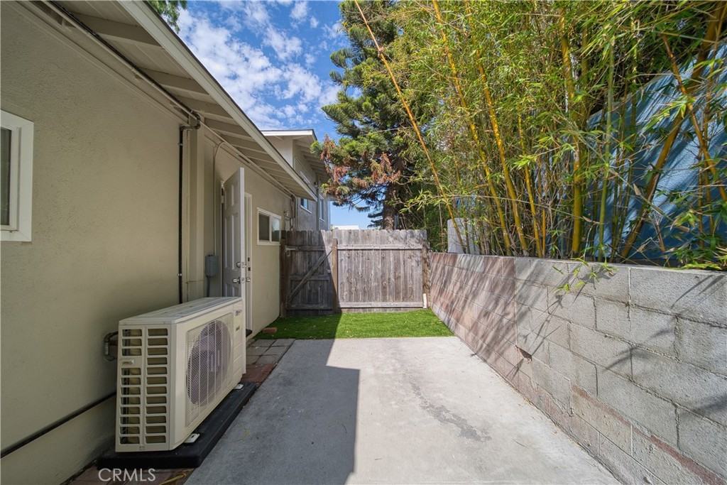 926 Manhattan Beach Blvd #926A - Photo 6 of 14