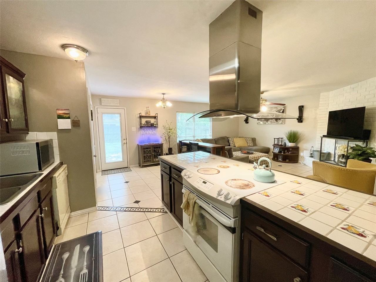 4411 Kacee Drive #4411 - Photo 5 of 27