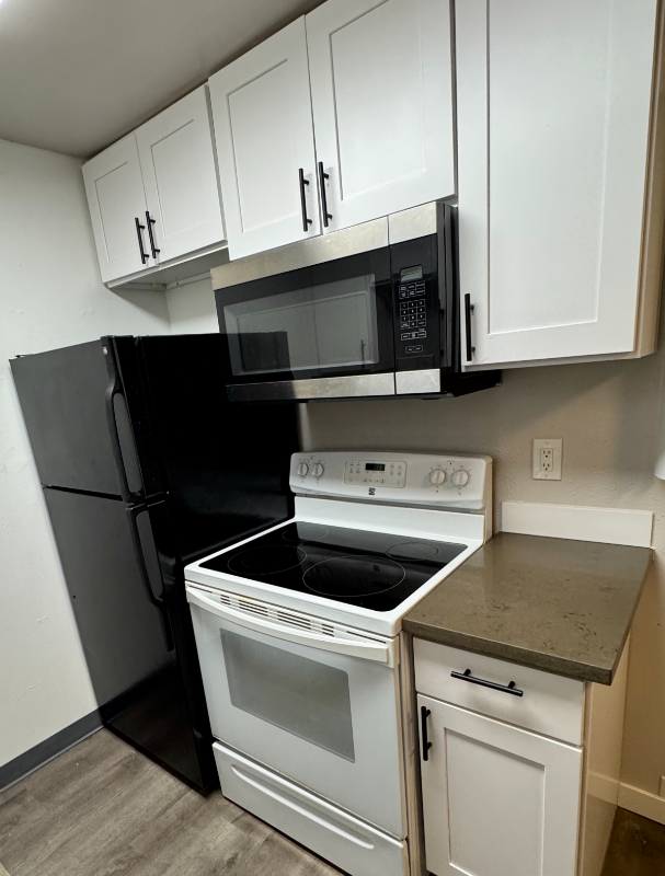 2415 8th Ave N #7 - Photo 5 of 12