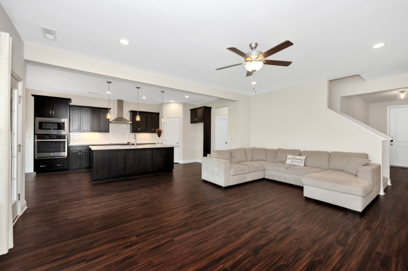 141 Slade Thomas Drive - Photo 2 of 16