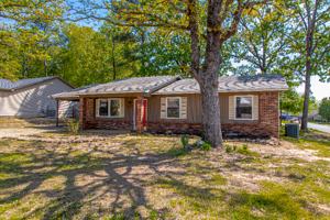 featured image of 3320 Henson Place