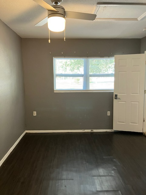 923 6th Avenue Southwest - Photo 2 of 12