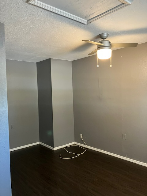 923 6th Avenue Southwest - Photo 3 of 12