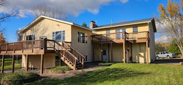 featured image of 2020 Crosstown Boulevard Northeast