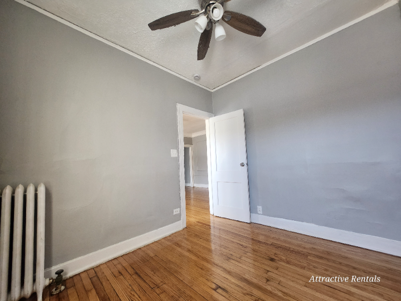 37 W 14th Pl - Photo 4 of 13