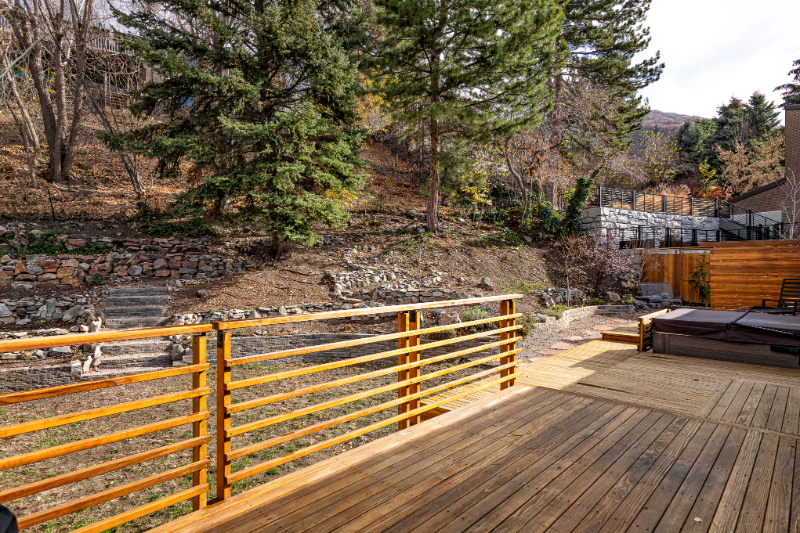 8971 S Alpen Way - Photo 6 of 20