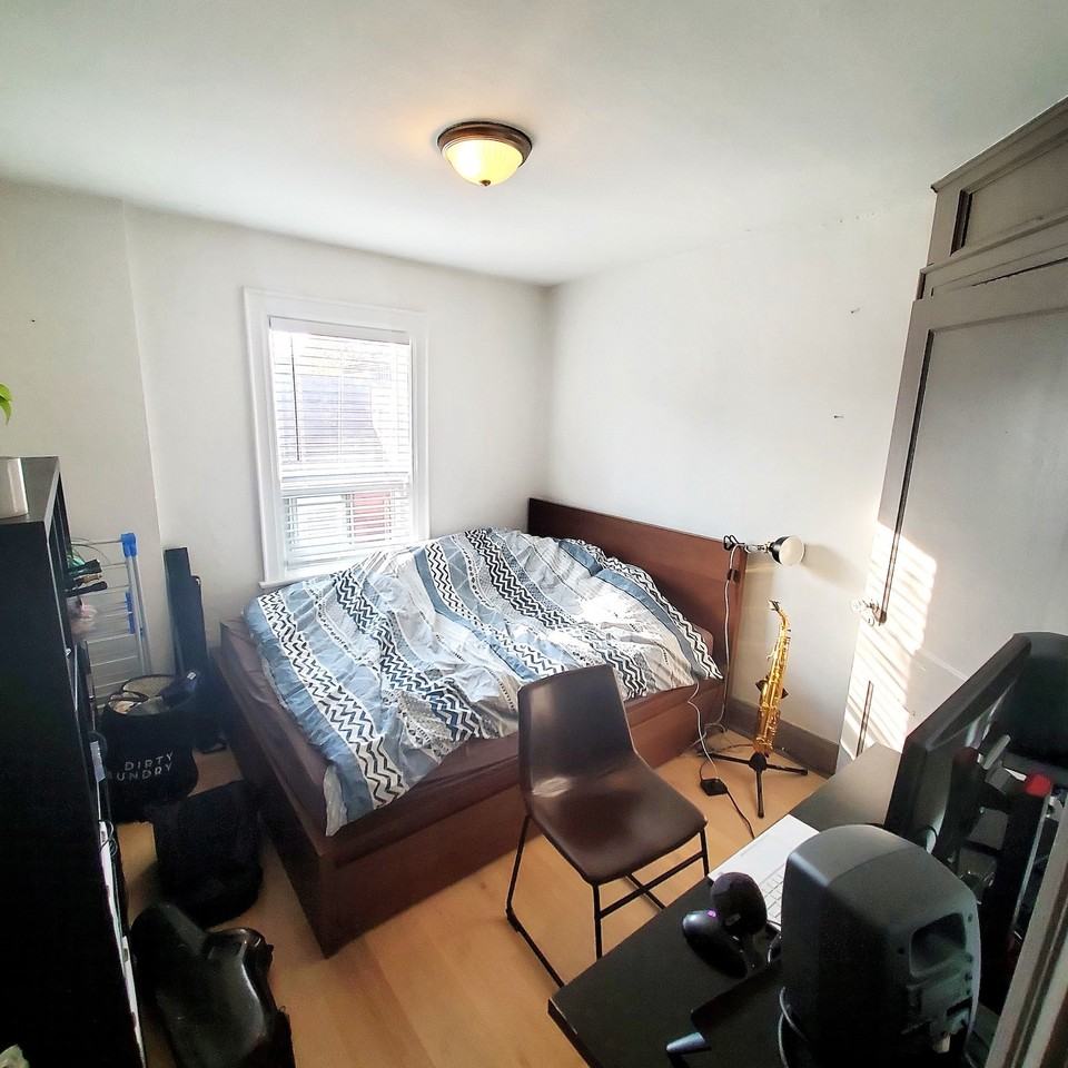 300 Concord Avenue - Photo 7 of 9