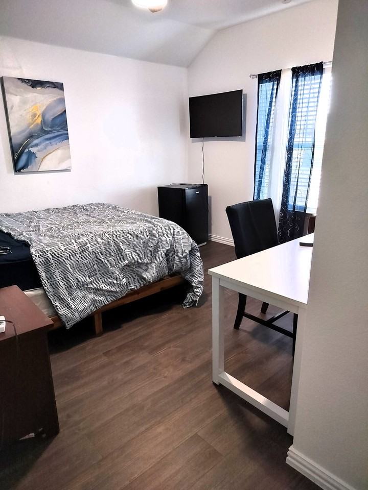 505 Virginia Way #3 - Photo 2 of 8