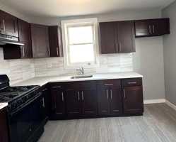 featured image of 30 Gladstone Avenue #2