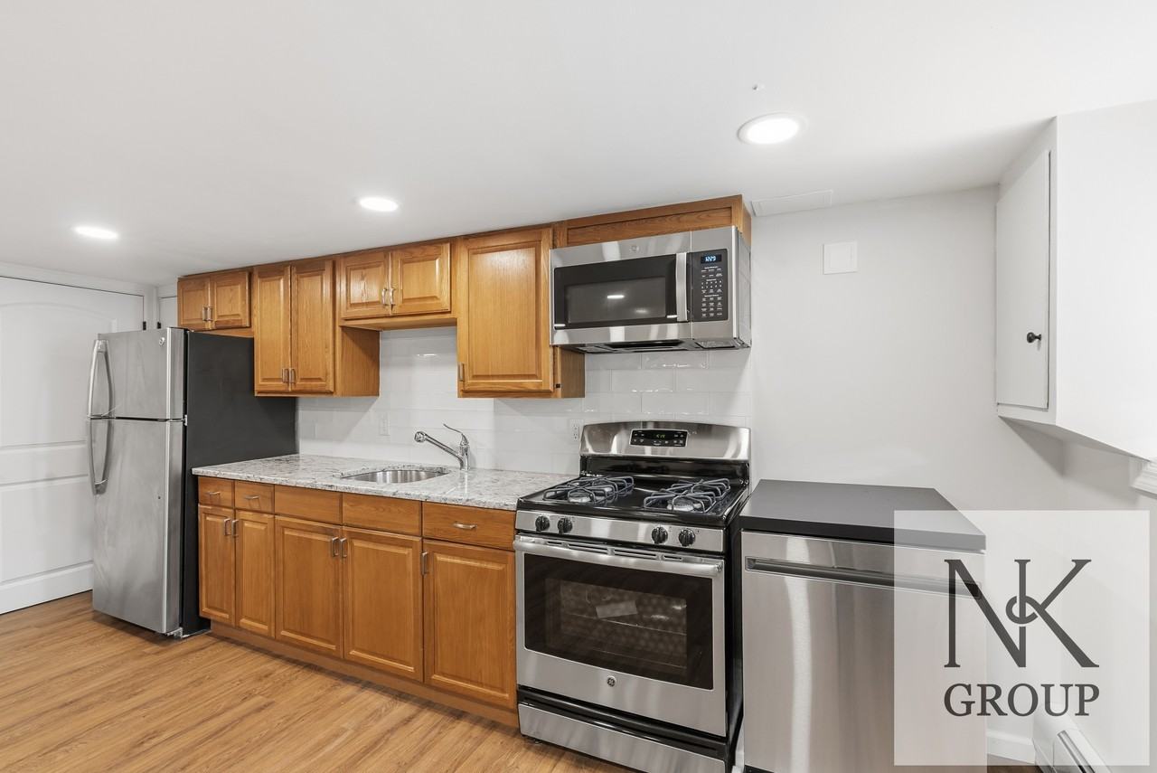 202 Knox Avenue #1 - Photo 6 of 25