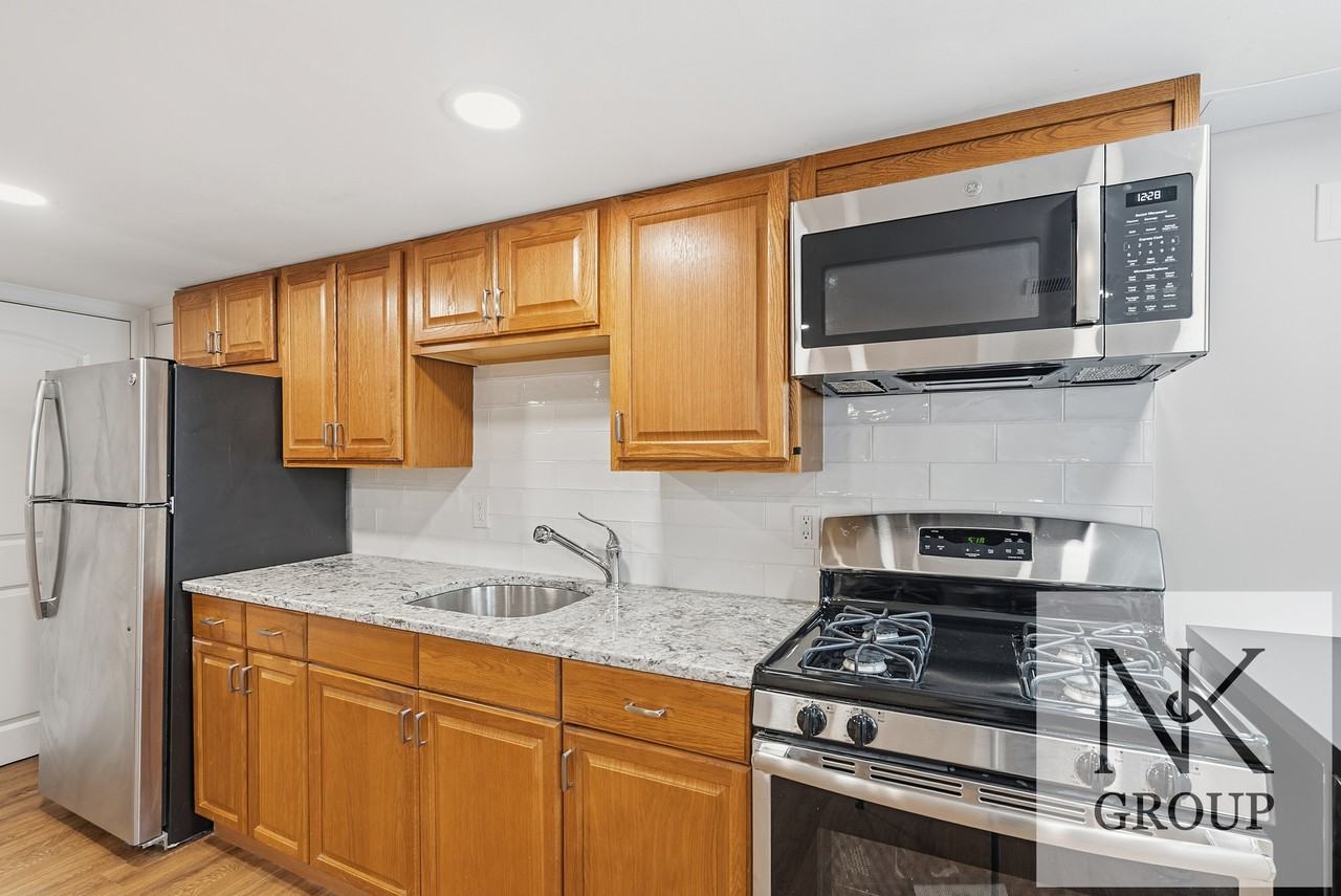 202 Knox Avenue #1 - Photo 7 of 25