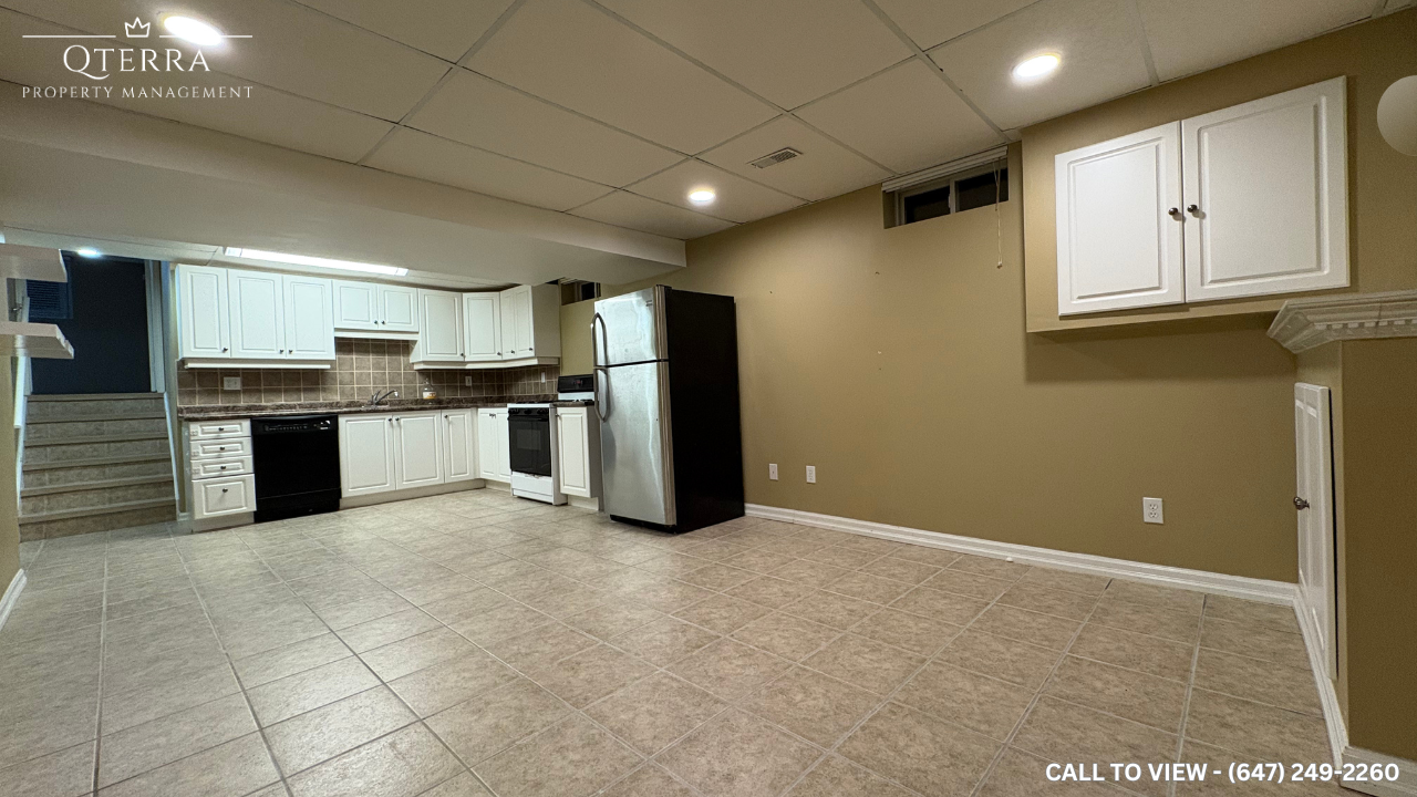 2-384 MacIntosh Dr, Stoney Creek, Ontario L8E 4E2 - Photo 2 of 9