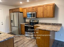 featured image of 600 N Bowen Ave