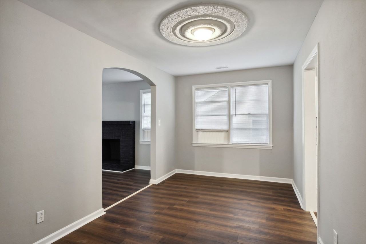 1104 West Victory Drive - Photo 4 of 15