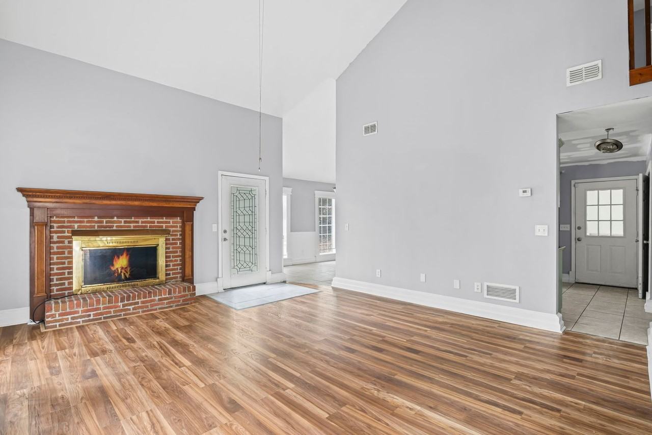 5914 Caitlin Ct Se - Photo 7 of 45