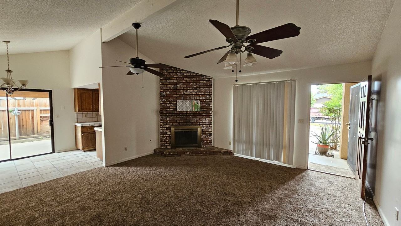 3808 El Alisal St - Photo 3 of 10