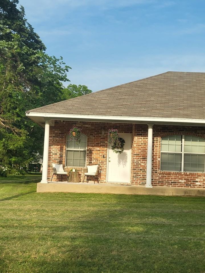 215 N Prairie St #NA - Photo 2 of 7