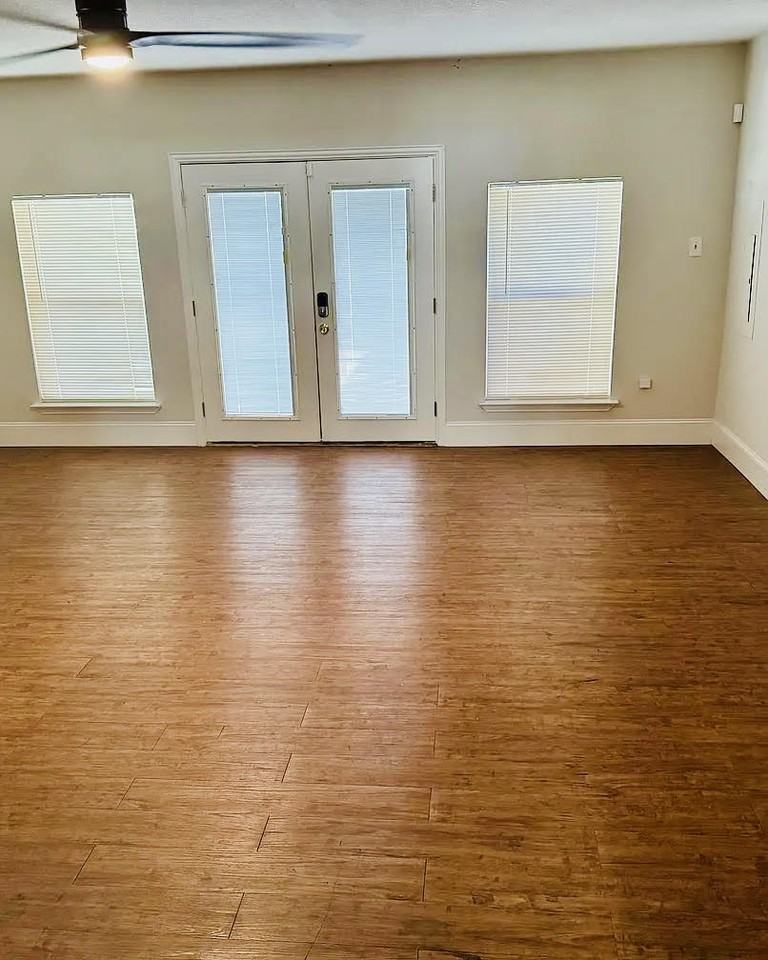 1817 Crooked Ln #NA - Photo 5 of 10