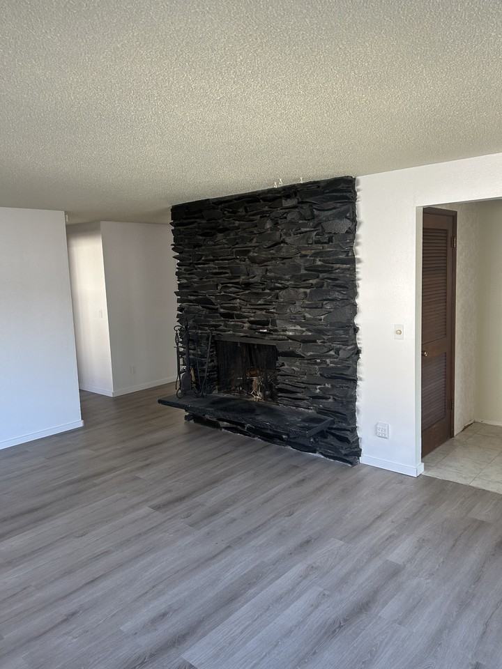 6611 52nd Ave W #NA - Photo 3 of 15