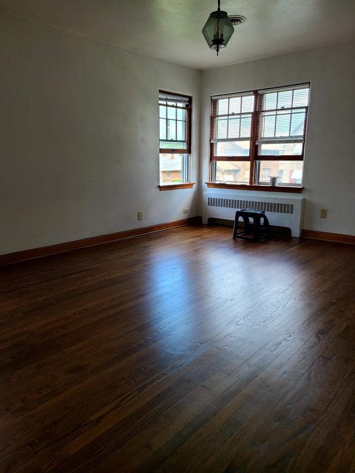 1529 12th St #4 - Photo 4 of 14