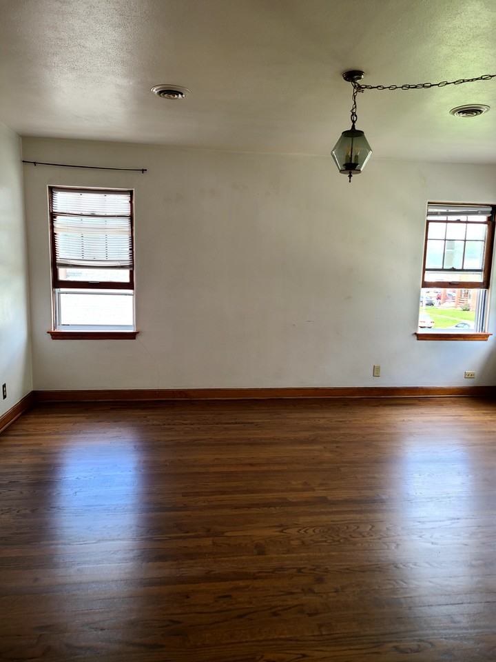 1529 12th St #4 - Photo 6 of 14