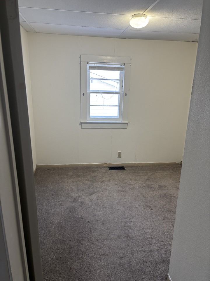 130 Grafton Avenue #A - Photo 3 of 7