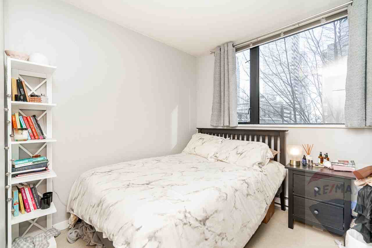 1295 Richards Street #406 - Photo 5 of 15