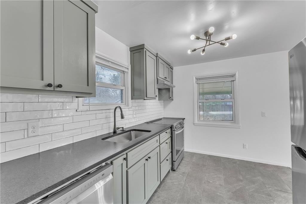 3070 W Mount Comfort Rd - Photo 4 of 23