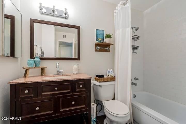 8361 East Avalon Drive - Photo 3 of 6