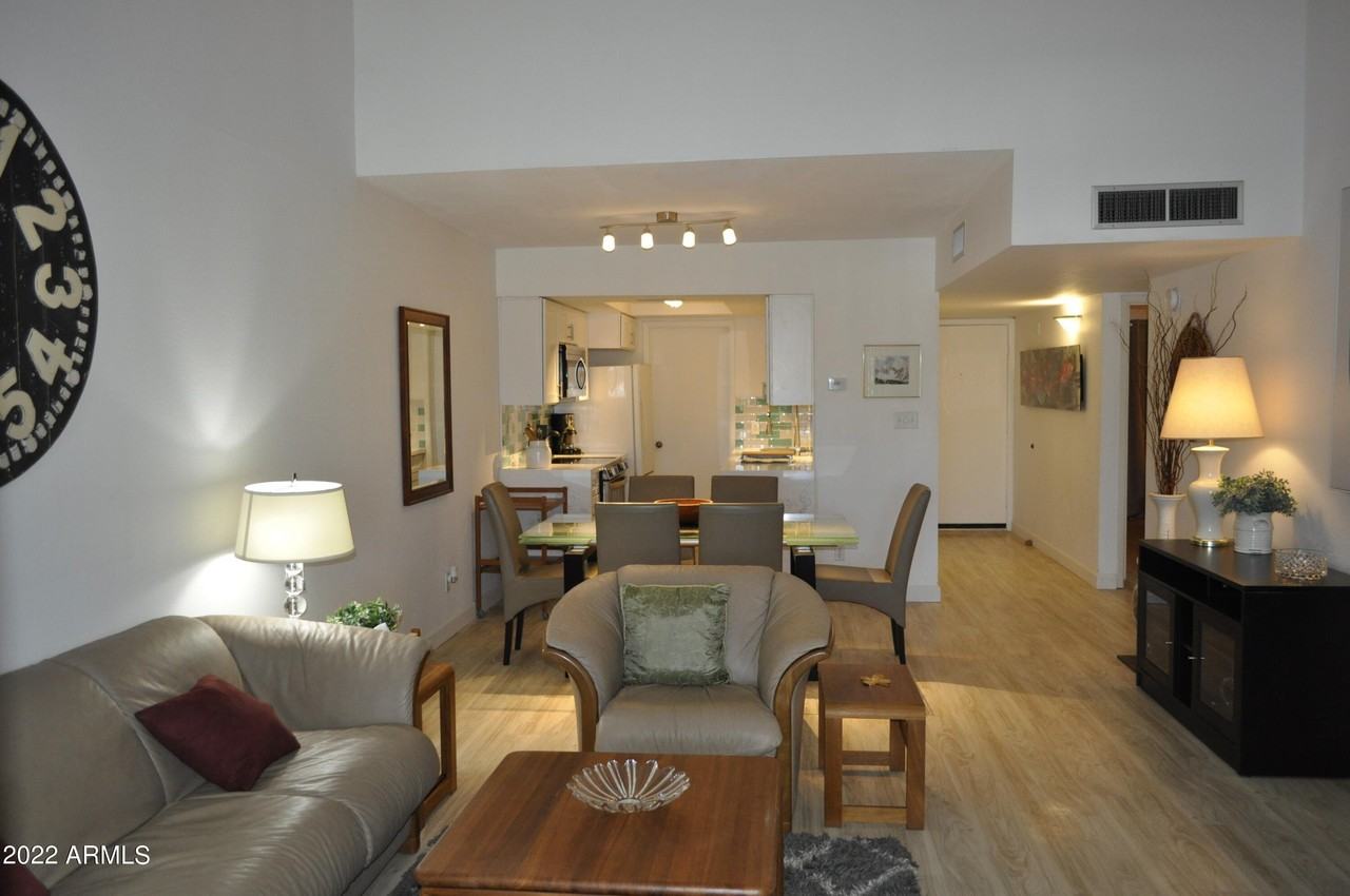 11032 North 28th Drive #303 - Photo 4 of 32