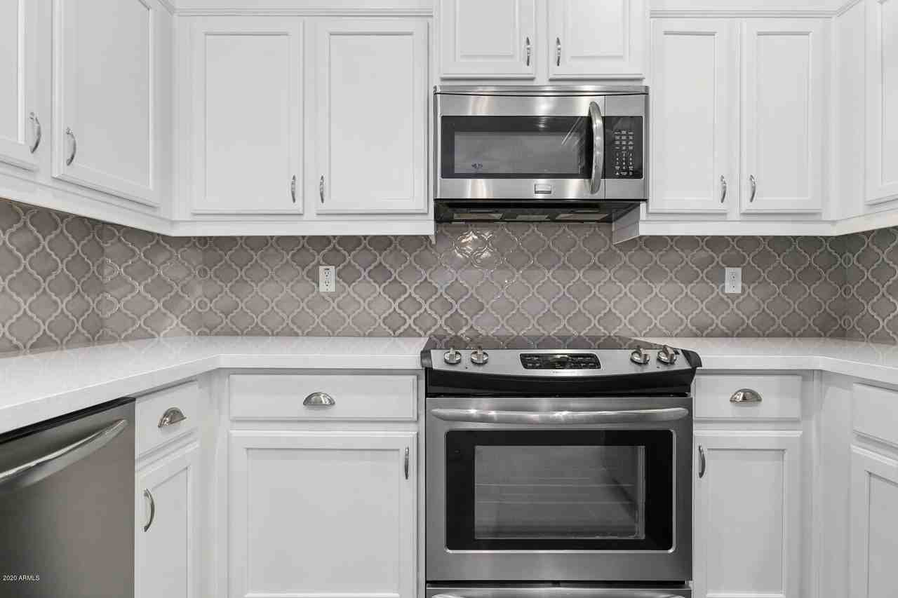 26313 N Babbling Brook Dr - Photo 4 of 39