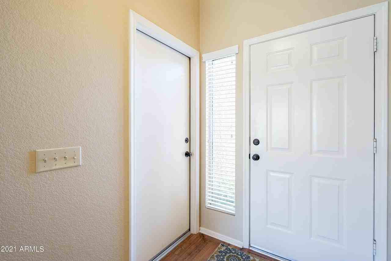 1802 Peach Tree Drive - Photo 4 of 30