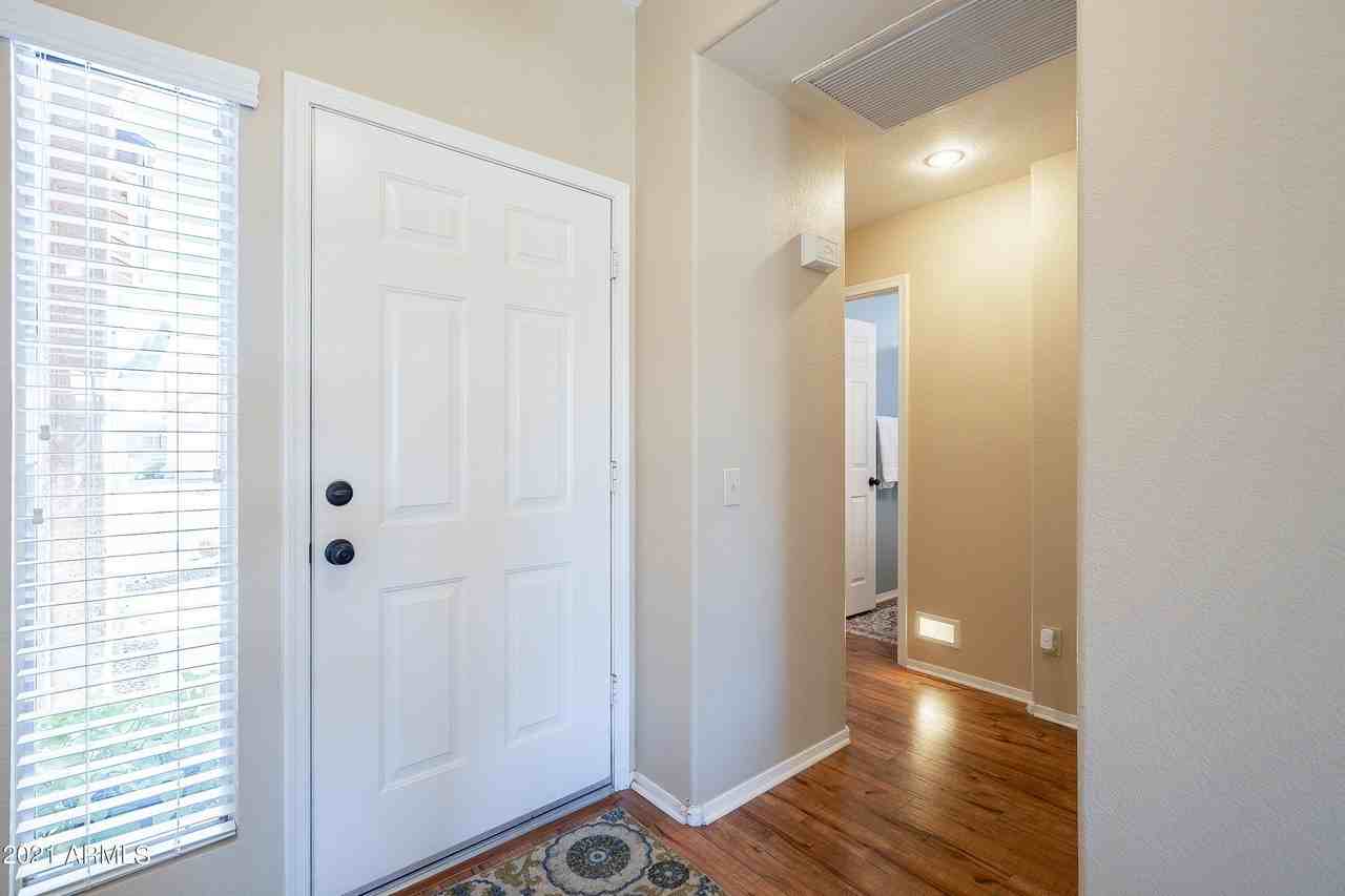 1802 Peach Tree Drive - Photo 5 of 30