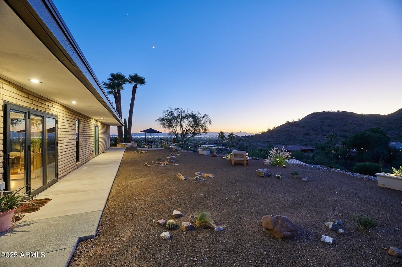 4016 East Flynn Lane - Photo 7 of 50