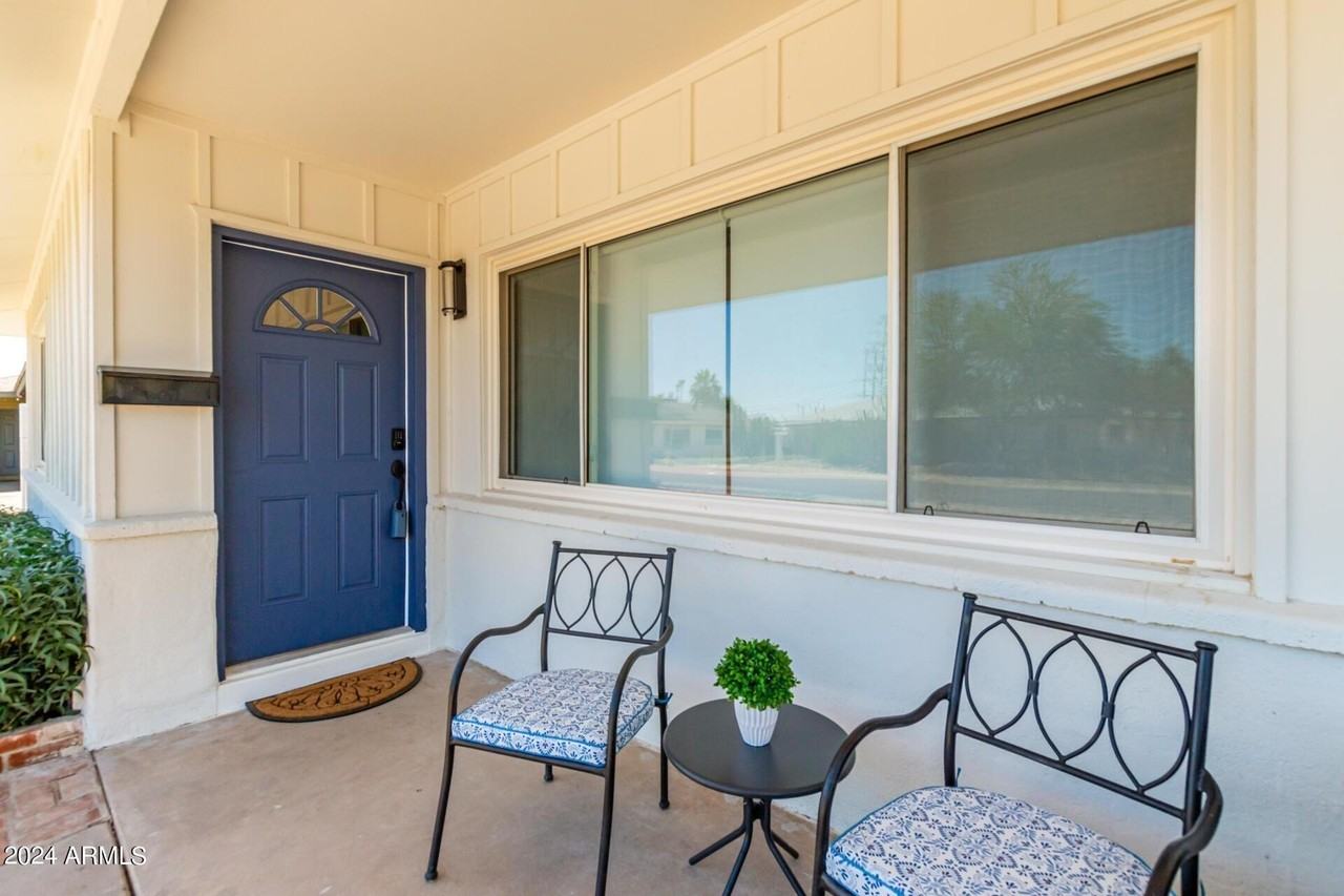 8302 E Windsor Ave - Photo 3 of 18