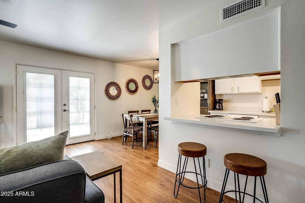 7906 E Keim Dr - Photo 2 of 50