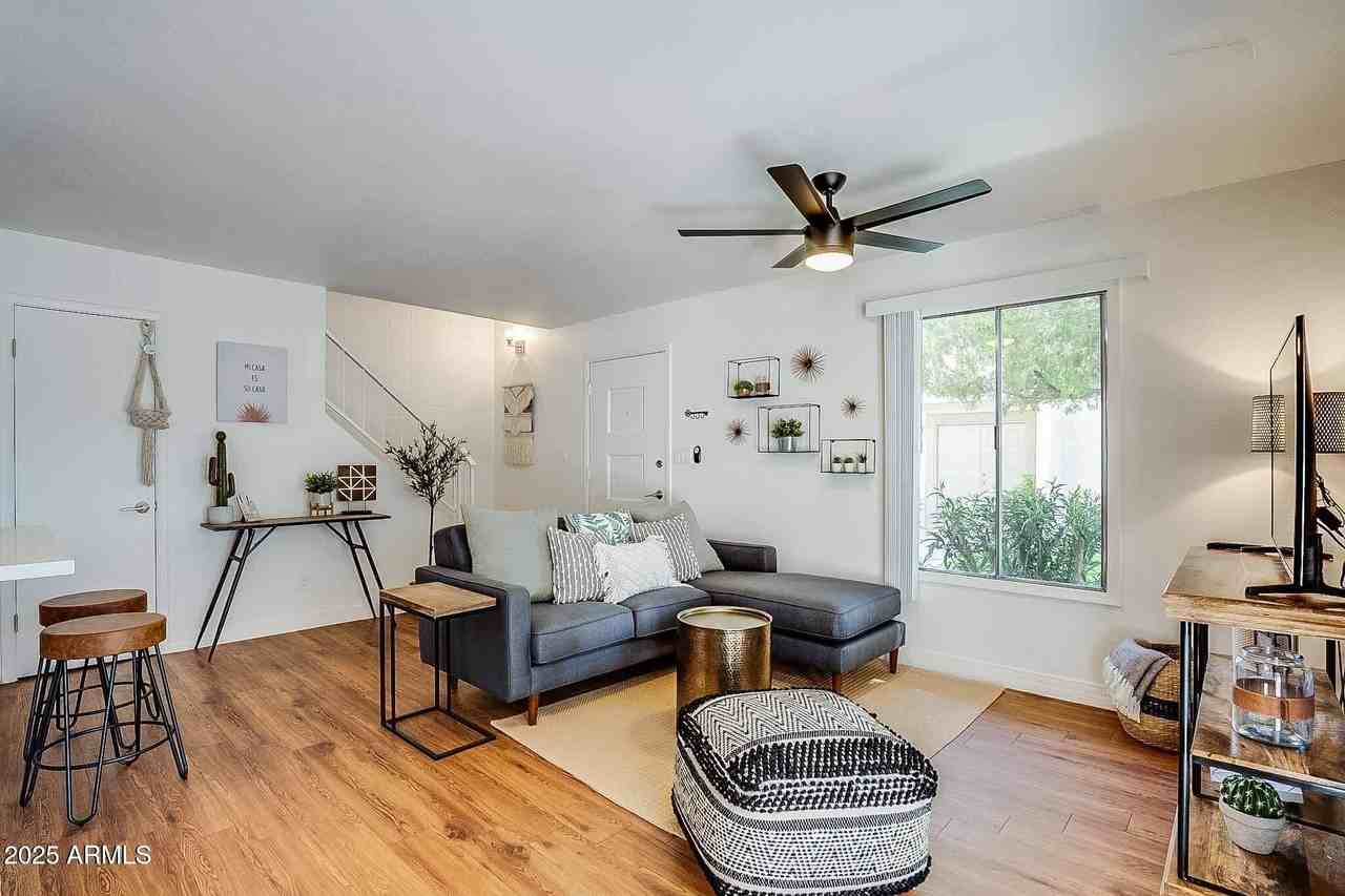 7906 E Keim Dr - Photo 4 of 50