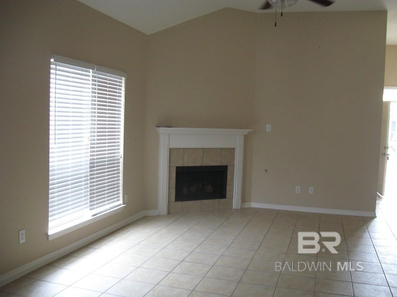 29956 Saint Barbara St - Photo 2 of 10