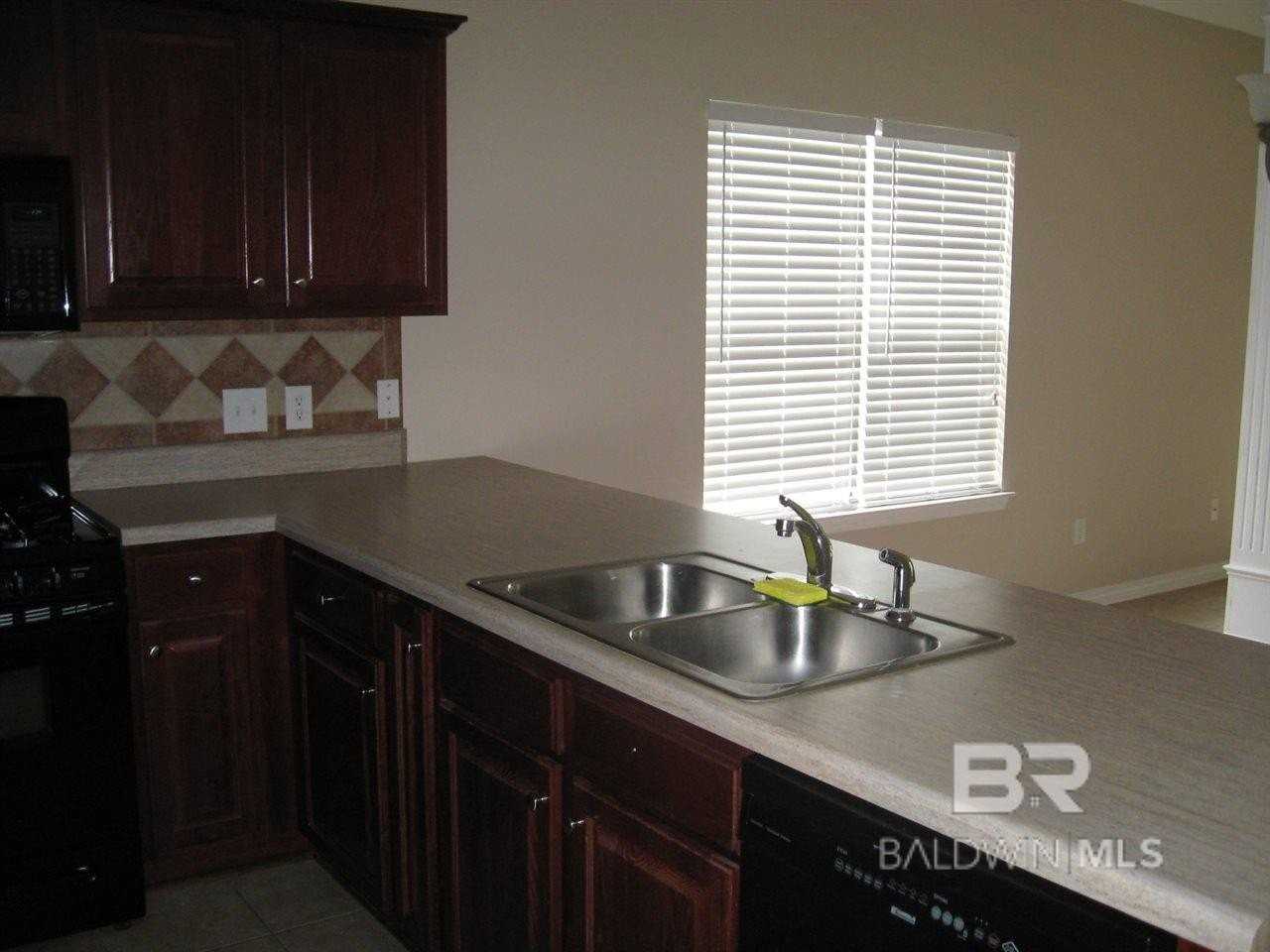 29956 Saint Barbara St - Photo 5 of 10