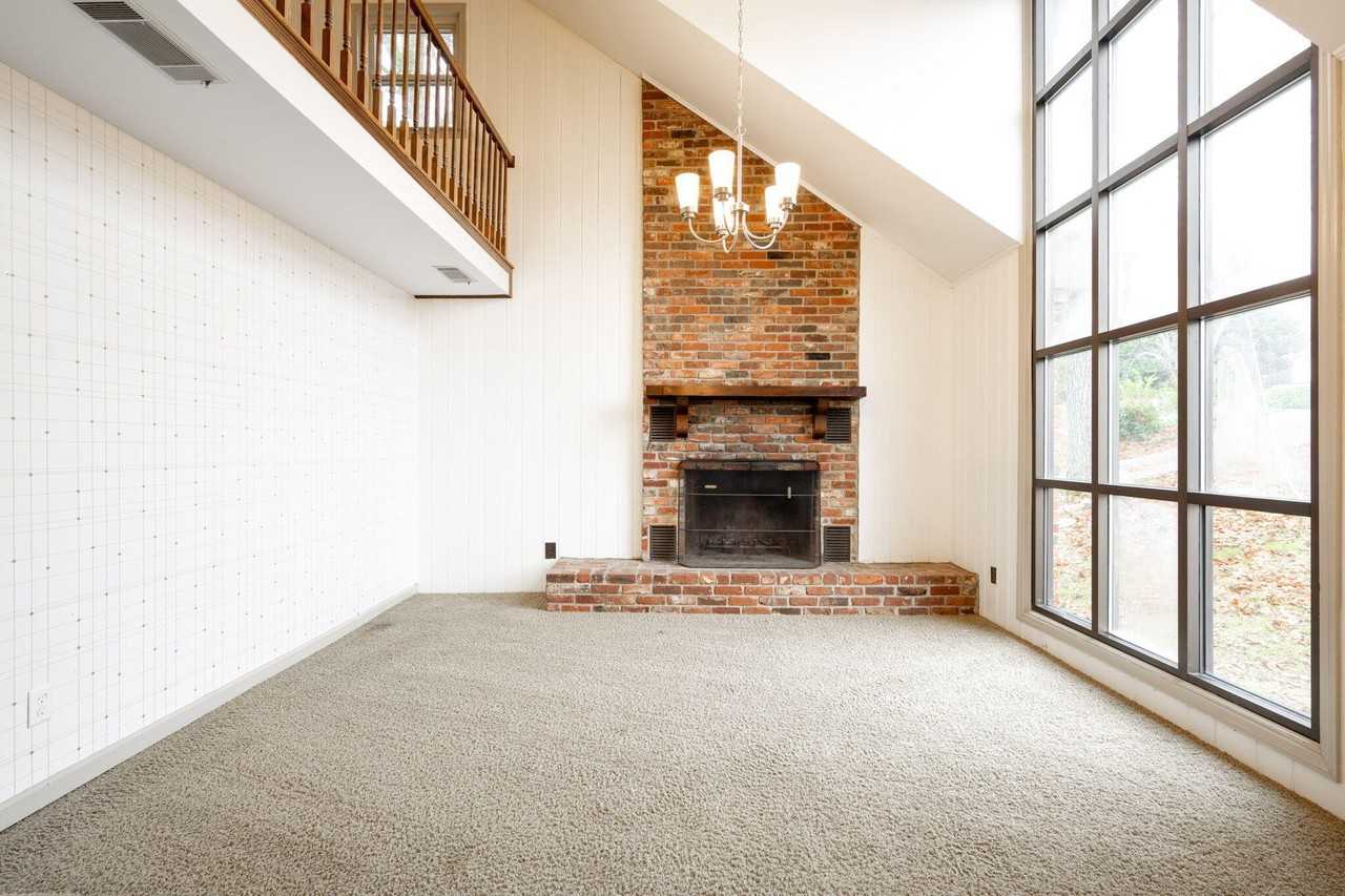 1824 Auburndale Ave - Photo 4 of 36