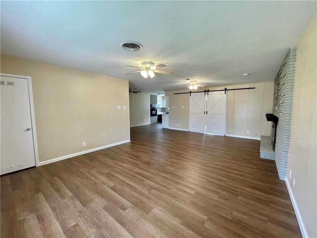 502 Evergreen Dr - Photo 3 of 19