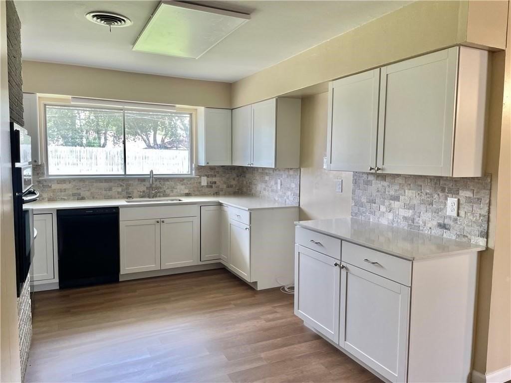 502 Evergreen Dr - Photo 5 of 19