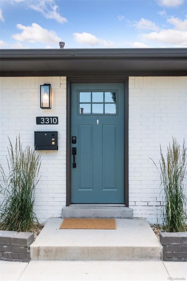 3310 Ivy Street - Photo 4 of 36