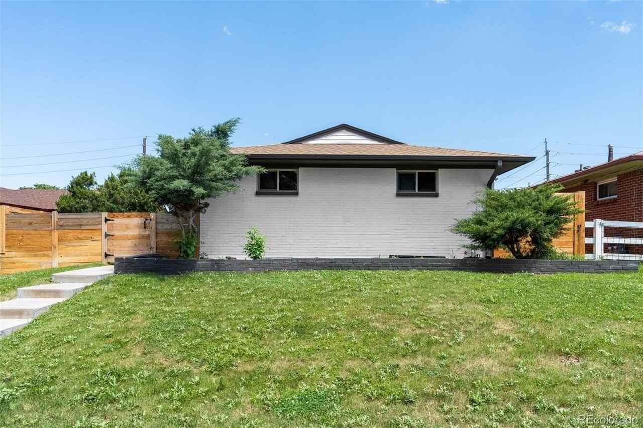 3310 Ivy Street - Photo 6 of 36