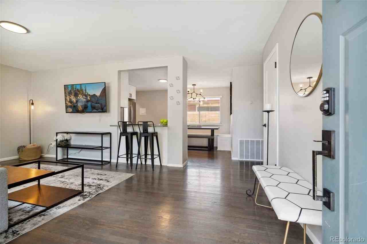 3310 Ivy Street - Photo 7 of 36