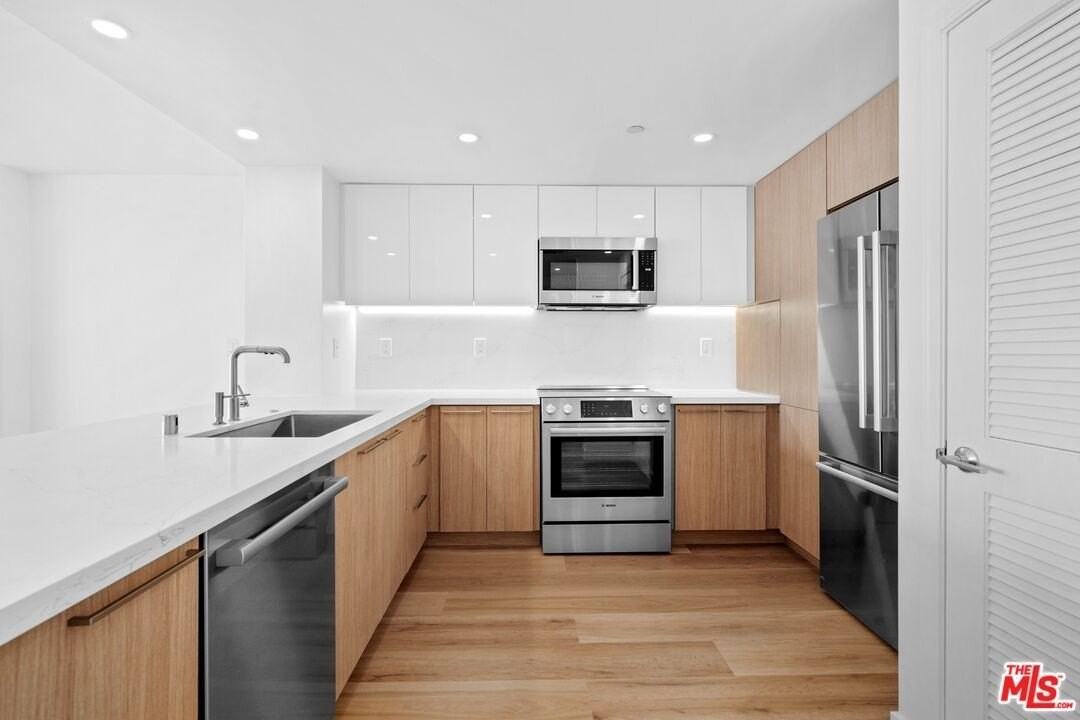 1221 W OCEAN Ave unit: 1104 #1104 - Photo 6 of 24