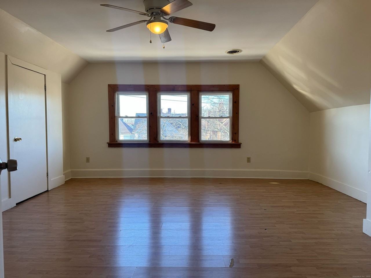 461 Howard Ave #3 - Photo 7 of 11