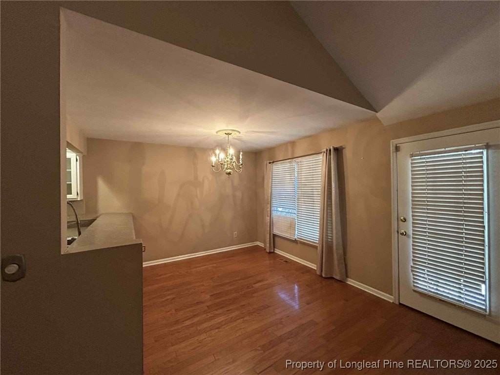 2410 Fairfax Pl - Photo 6 of 18